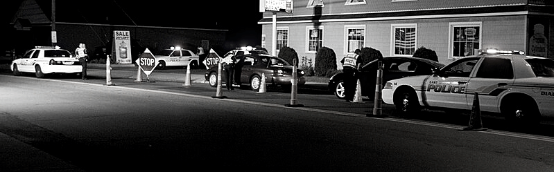 Image for DRM / DLP comparison: DLP works like a police checkpoint